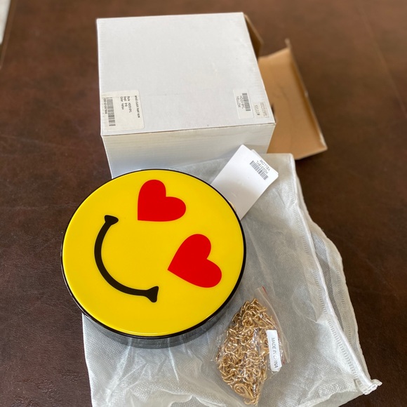 New emoji clutch heart eyes purse - Picture 2 of 6